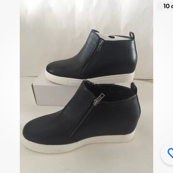 Time and Tru Women’s Memory Foam Wedge Black Sneaker Bootie Size 8.5 NEW - Picture 10 of 12